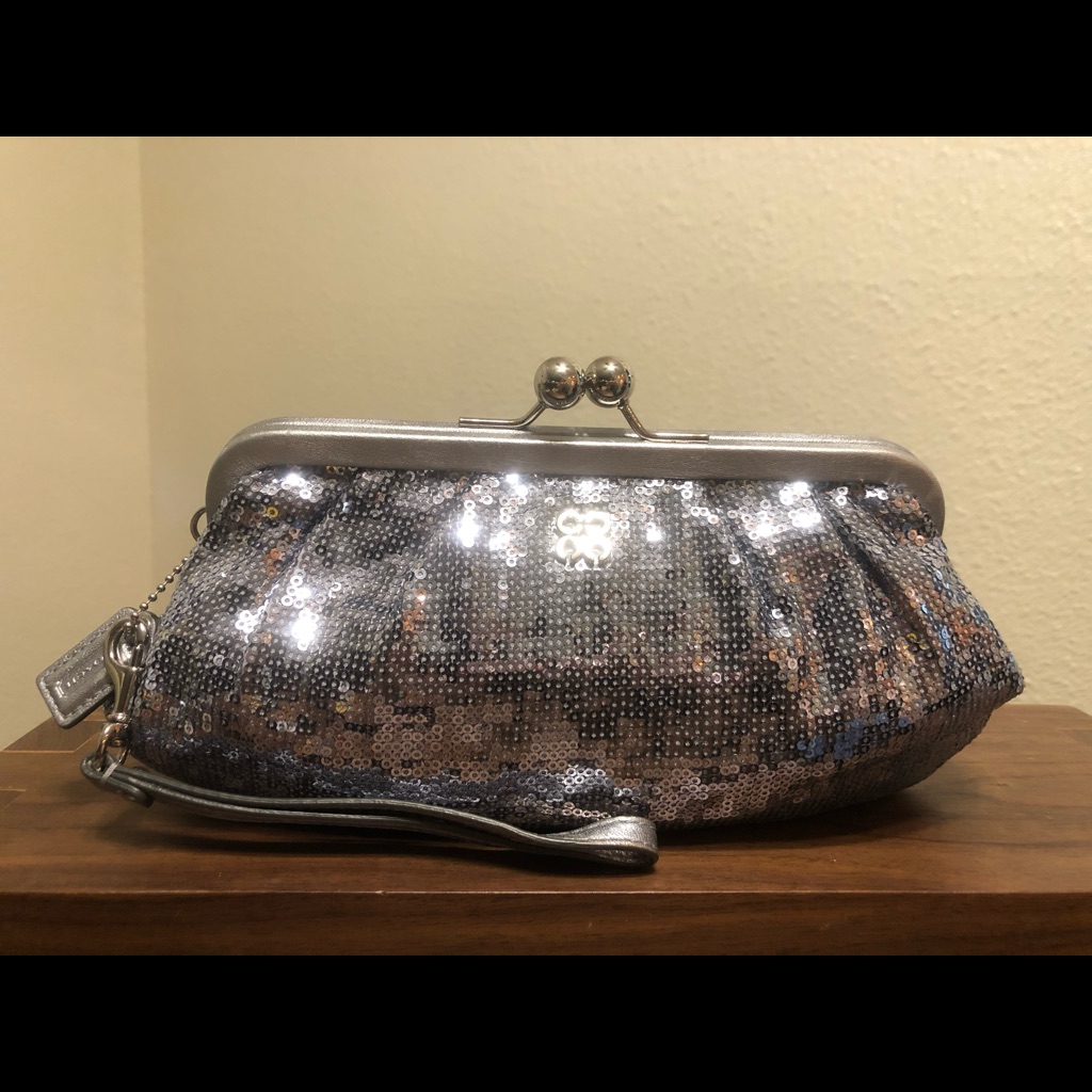 Coach Sequin Clutch W/ Wristlet Handle Style 44475